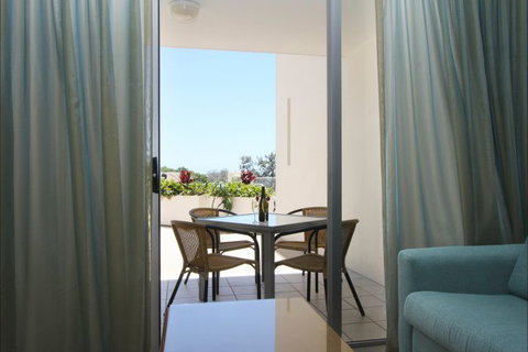 Ramada Marcoola Beach - Palm Beach Accommodation 1
