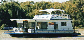 Oz Houseboats - Palm Beach Accommodation 1
