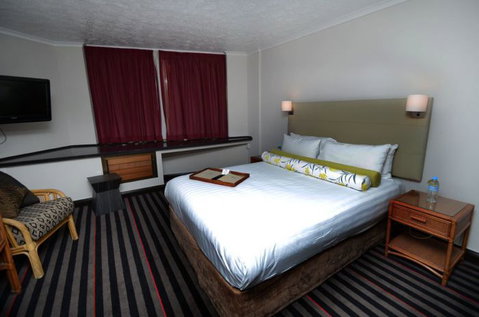 Rydges Southbank Townsville - Palm Beach Accommodation 2