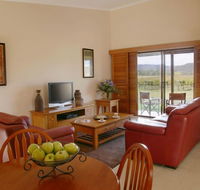 Nightingale Wines Luxury Villas - Palm Beach Accommodation
