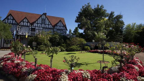 Cockington Green Gardens - Palm Beach Accommodation 0