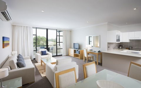 Mercure Kooindah Waters Central Coast - Palm Beach Accommodation 3