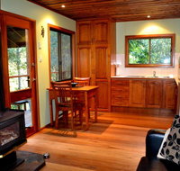 Waterfall Hideout-Rainforest Cabin for Couples - Palm Beach Accommodation