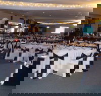 Taree-Wingham Race Club - Palm Beach Accommodation