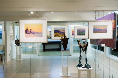 Art Nuvo Gallery - Palm Beach Accommodation 2