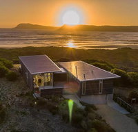 Bruny Island 3-Day Guided Walk with Wine and Cheese Tasting - Palm Beach Accommodation