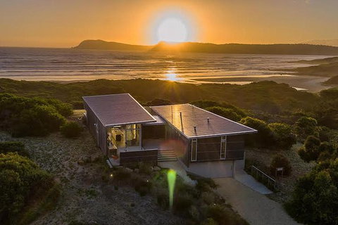 Bruny Island 3-Day Guided Walk With Wine And Cheese Tasting - Palm Beach Accommodation 0