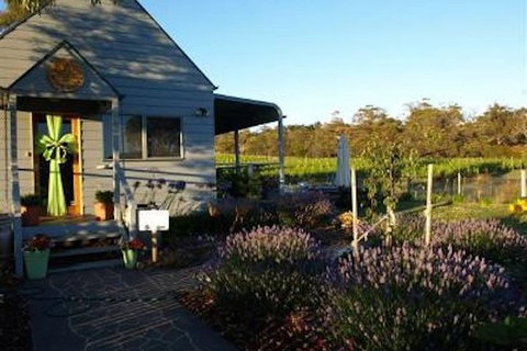 Tastes And Wines - Palm Beach Accommodation 1