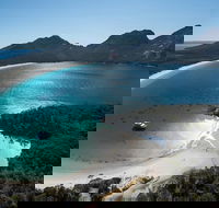 Wineglass Bay Cruise from Coles Bay - Palm Beach Accommodation