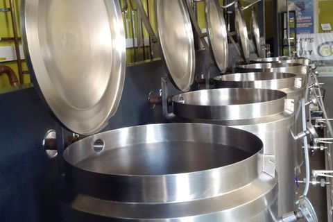 Mackay Aussie Farm & Drinks Tour - Palm Beach Accommodation 1