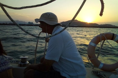Townsville Early Morning Sailing Cruise Boat Tour - Palm Beach Accommodation 3