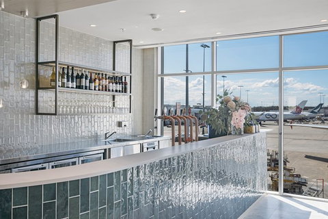 Sydney Airport Plaza Premium Lounge - Palm Beach Accommodation 4