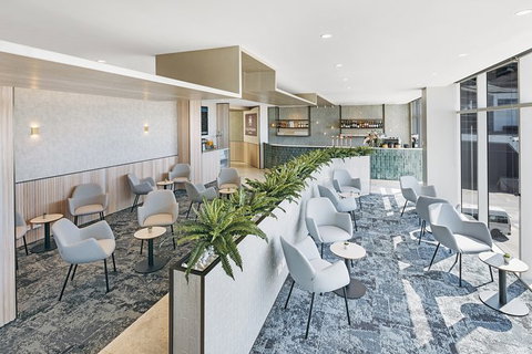 Sydney Airport Plaza Premium Lounge - Palm Beach Accommodation 1