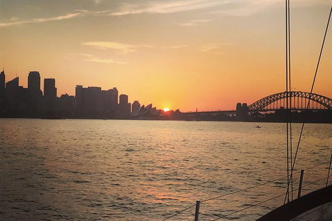 Romantic Sailing On Sydney Harbour - Palm Beach Accommodation 1