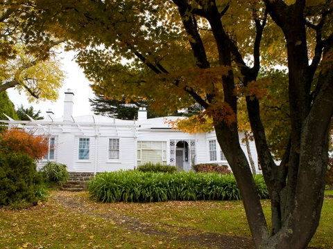 Home Hill - Palm Beach Accommodation 0