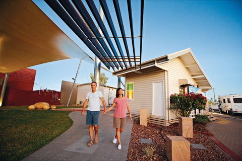 Julia Creek - Palm Beach Accommodation 1