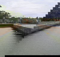 Lock 4 - Palm Beach Accommodation