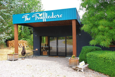 The Truffledore - Palm Beach Accommodation 0