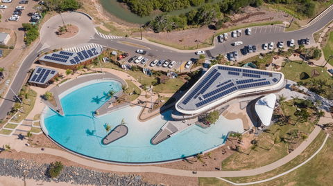 Yeppoon Lagoon - Palm Beach Accommodation 0