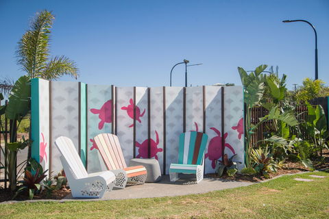 Yeppoon Lagoon - Palm Beach Accommodation 1