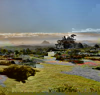 Glass House Mountains to Sunshine Coast Shores - Palm Beach Accommodation