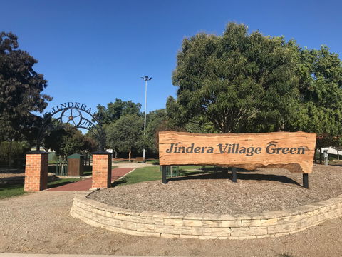 Jindera - Palm Beach Accommodation 0
