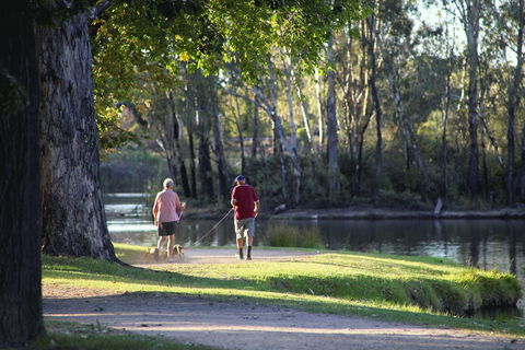 Lake Benalla - Palm Beach Accommodation 0