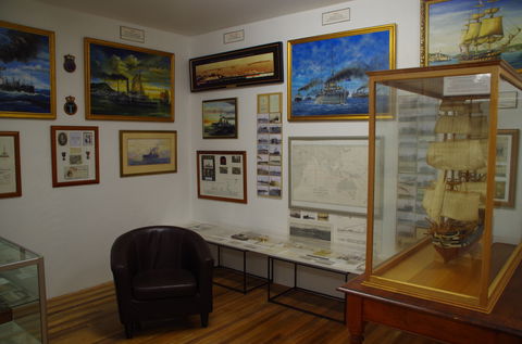 Mainly Maritime - Palm Beach Accommodation 1