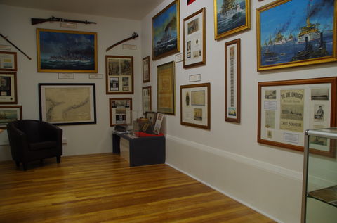 Mainly Maritime - Palm Beach Accommodation 2