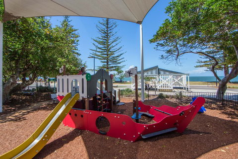 Scarborough Beach Park - Palm Beach Accommodation 2