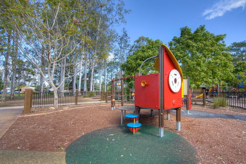 John Scott Park - Palm Beach Accommodation 2