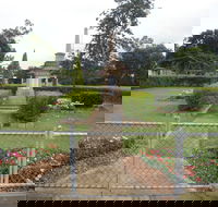 McConnell Park and Toogoolawah War Memorial - Palm Beach Accommodation