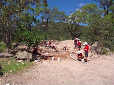 Mount Hay Gemstone Tourist Park - Palm Beach Accommodation 1