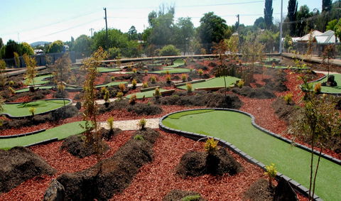 Orange Mini Golf - Palm Beach Accommodation 0
