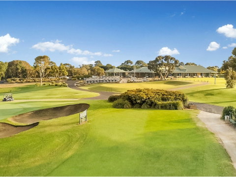 Rosebud Country Club - Palm Beach Accommodation 1