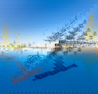 Scarborough Beach Pool - Palm Beach Accommodation