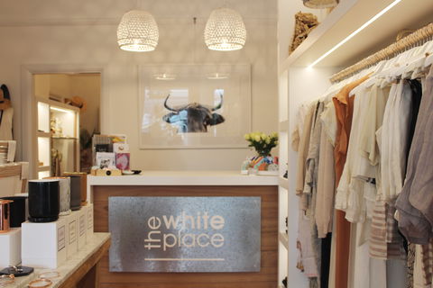 The White Place - Palm Beach Accommodation 0