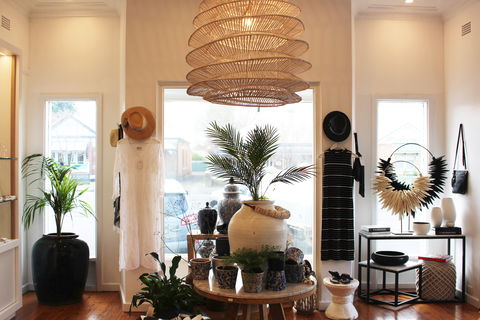 The White Place - Palm Beach Accommodation 1