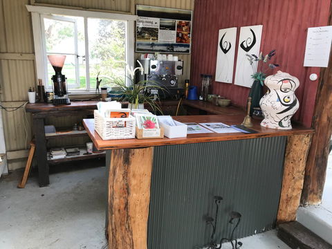 Tin Shed Gallery - Palm Beach Accommodation 1
