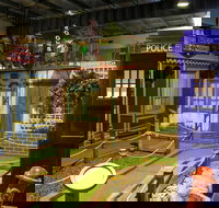 Unreal Mini Golf - Palm Beach Accommodation