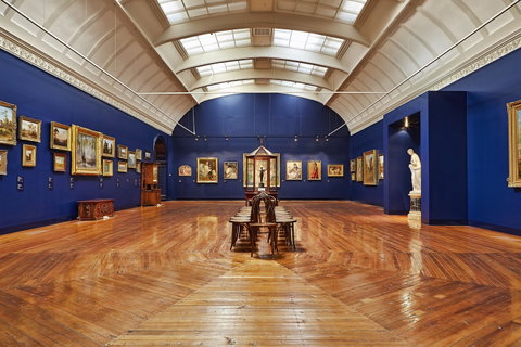 Bendigo Art Gallery - Palm Beach Accommodation 2
