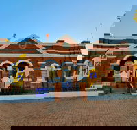 Cobar Visitor Information Centre - Palm Beach Accommodation