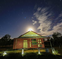 Copperfield Store Chimney and Cemetery - Palm Beach Accommodation