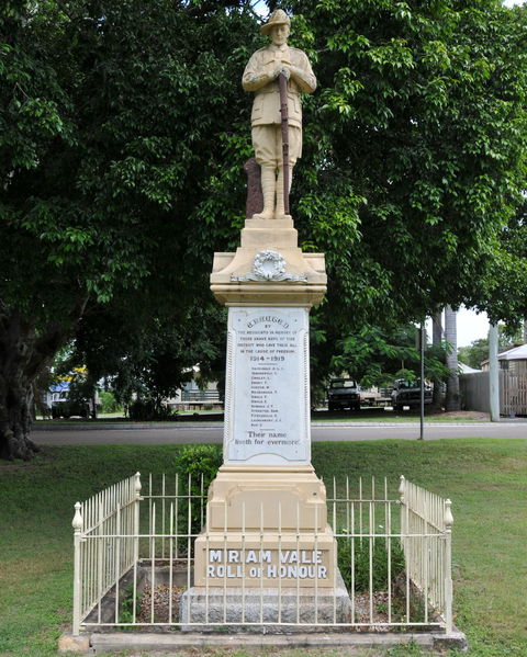 Miriam Vale War Memorial - Palm Beach Accommodation 1