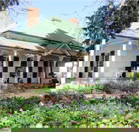 Miss Traills House and Garden - Palm Beach Accommodation
