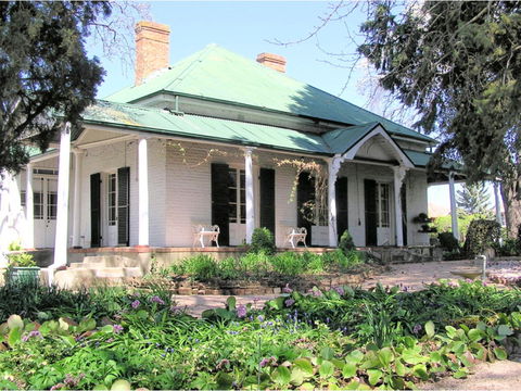Miss Traill’s House And Garden - Palm Beach Accommodation 0