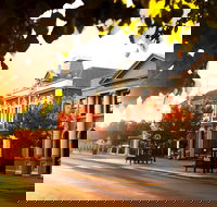 Mudgee - Palm Beach Accommodation