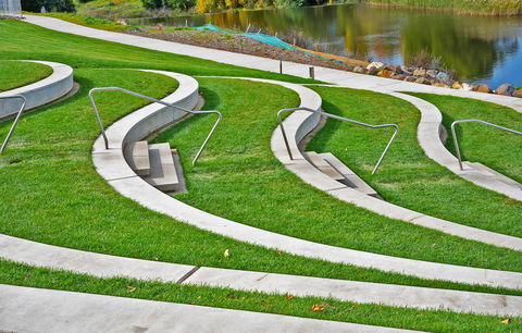 Queen Elizabeth Ll Park Queanbeyan - Palm Beach Accommodation 2