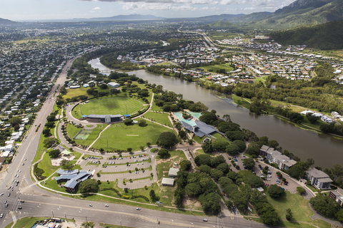 Thuringowa - Palm Beach Accommodation 0