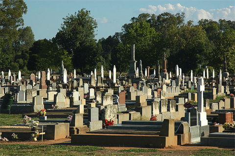 Benalla Cemetery Historical Walk - Palm Beach Accommodation 1